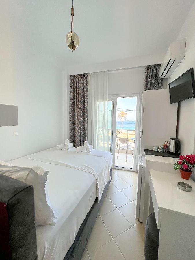 Ionian View B&B Himare Bagian luar foto