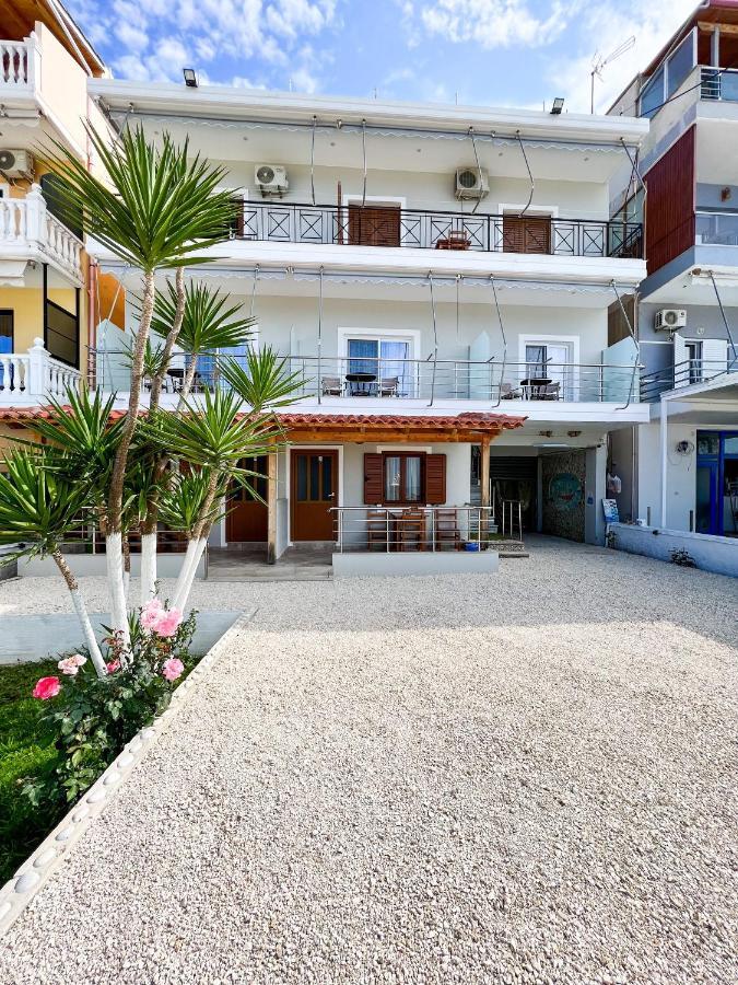Ionian View B&B Himare Bagian luar foto