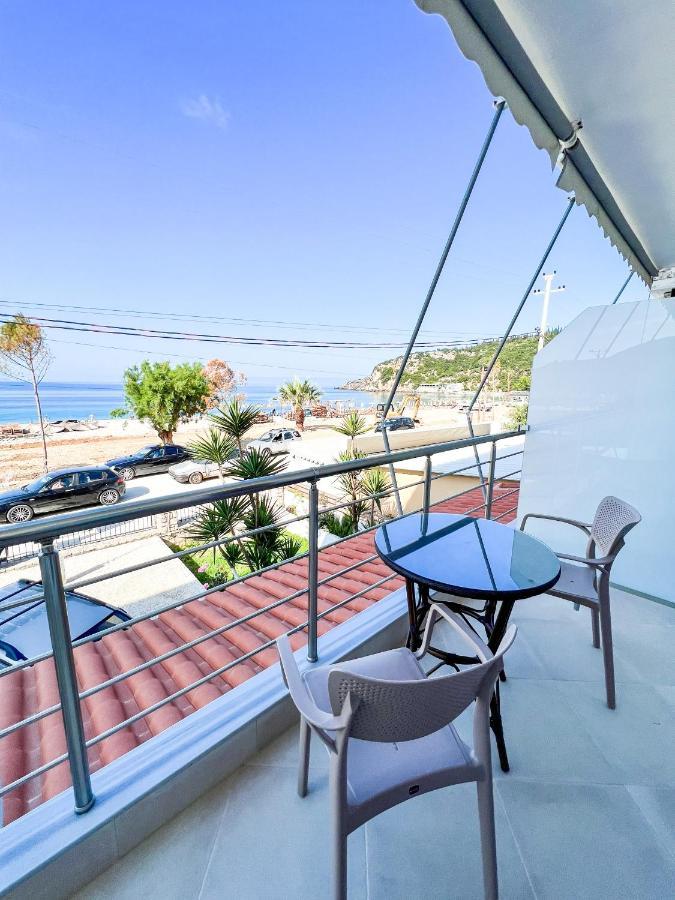 Ionian View B&B Himare Bagian luar foto