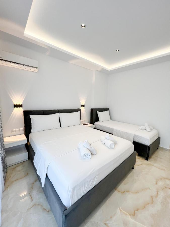 Ionian View B&B Himare Bagian luar foto