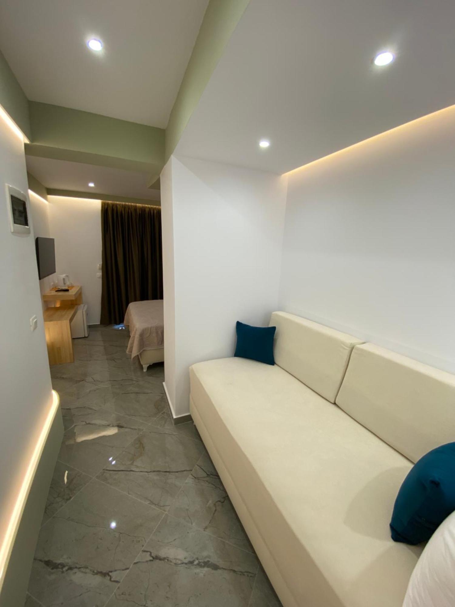 Ionian View B&B Himare Bagian luar foto