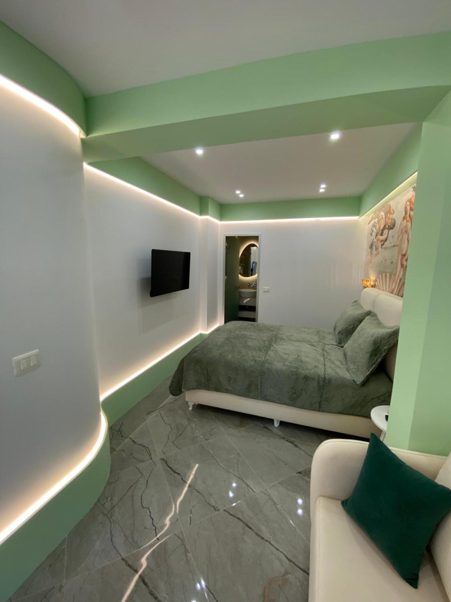 Ionian View B&B Himare Bagian luar foto